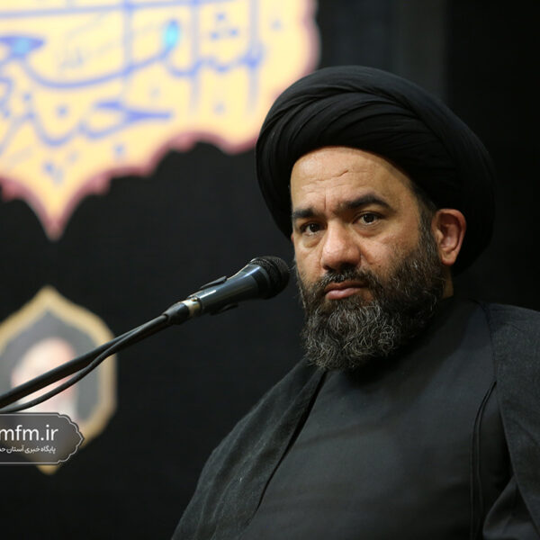 تسلیم شدن در برابر دشمن مقدمه نابودی است