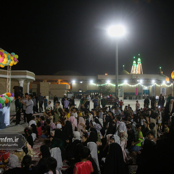 حال و هوای بانشاط حرم بانوی کرامت در شب ۱۷ ربیع الاول
