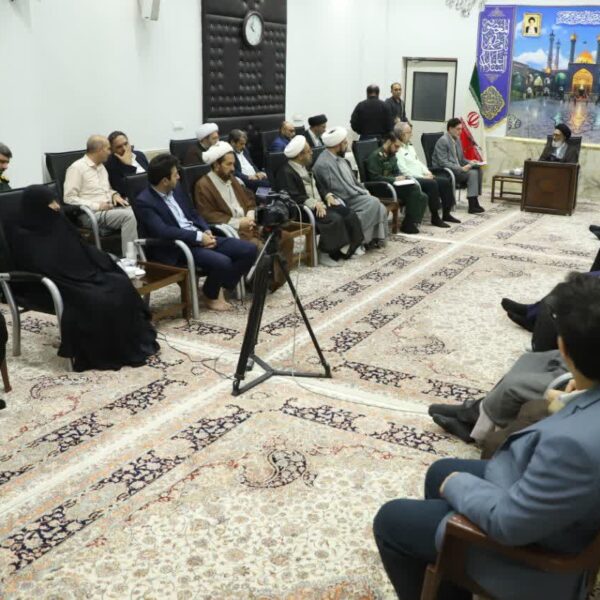 نشست شورای فرهنگ عمومی استان قم در حرم مطهر بانوی کرامت