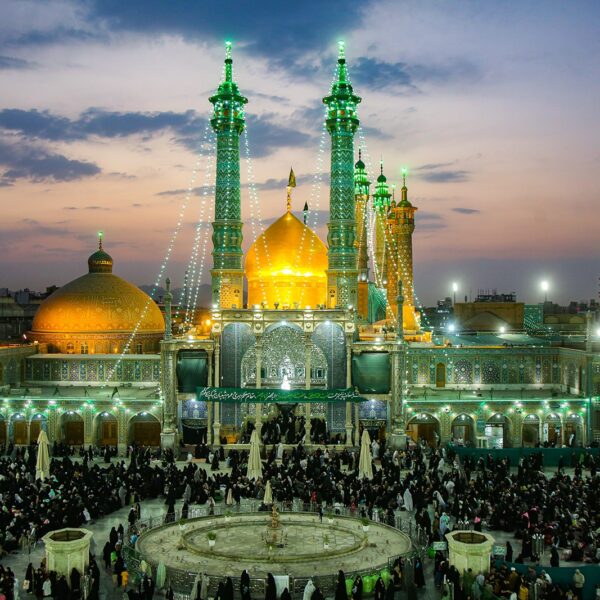 نوای شادانه نقاره در حرم بانوی کرامت طنین‌انداز شد