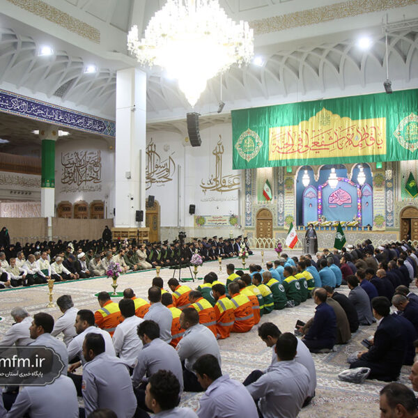 خطبه‌خوانی باشکوه و تجدید عهد باولایت در آستانه سالروز ورود بانوی کرامت به قم