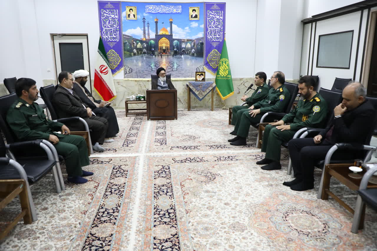 نمایش نمادهای مقاومت پیام ایستادگی را ماندگار می‌سازد