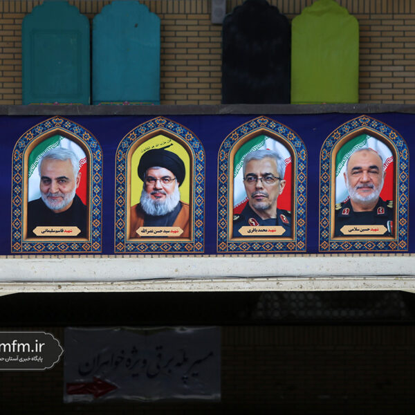 تمثال شهدا زینت بخش حرم مطهر بانوی کرامت شد