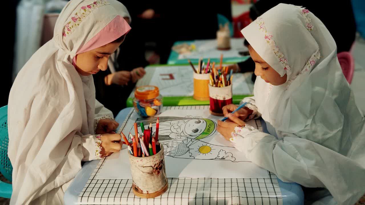 میزبانی از روزانه ۷۰۰ کودک در غرفه کودک نمایشگاه مهربانو