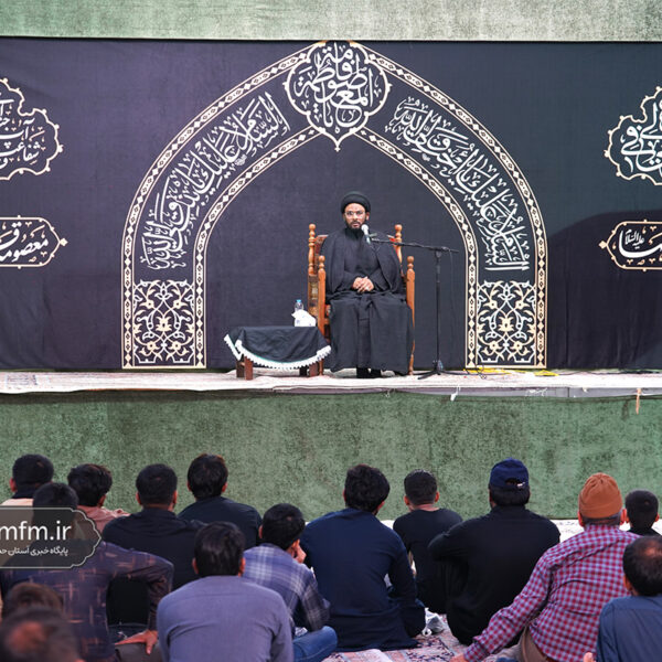 اقامه عزای رحلت حضرت معصومه (س) به زبان اردو در حرم بانوی کرامت