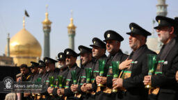 دسته عزای خادمان و زائران حرم بانوی کرامت در سالروز رحلت حضرت معصومه(س)