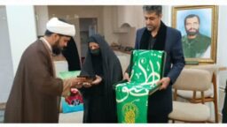 خانواده سه شهید استان خوزستان با حضور سفیران کریمه تجلیل شدند