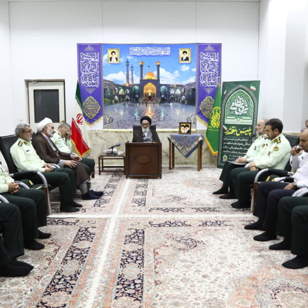 دیدار فرمانده انتظامی استان قم با آیت الله سعیدی به مناسبت روز نیروی انتظامی