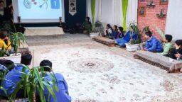 برپایی «چایخانه نوجوان» در حرم مطهر حضرت معصومه(س)