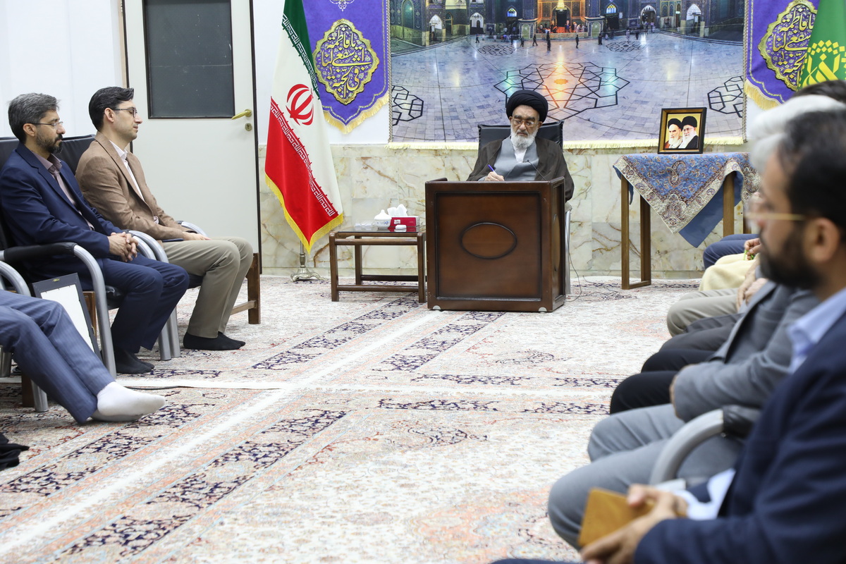 رضایت مردم رضایت خدا را به دنبال دارد