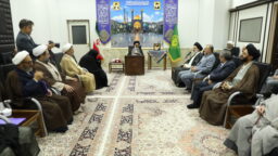 قدردانی از شهدا و خانواده‌های آنان وظیفه‌ای الهی است