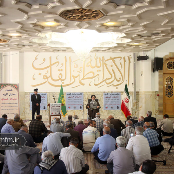 ششمین همایش تکریم جانبازان شیمیایی در حرم بانوی کرامت برگزار شد