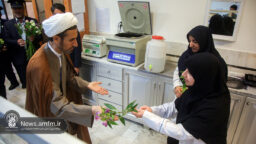 تکریم پرستاران دارالشفای حرم مطهر حضرت معصومه (س) +تصاویر