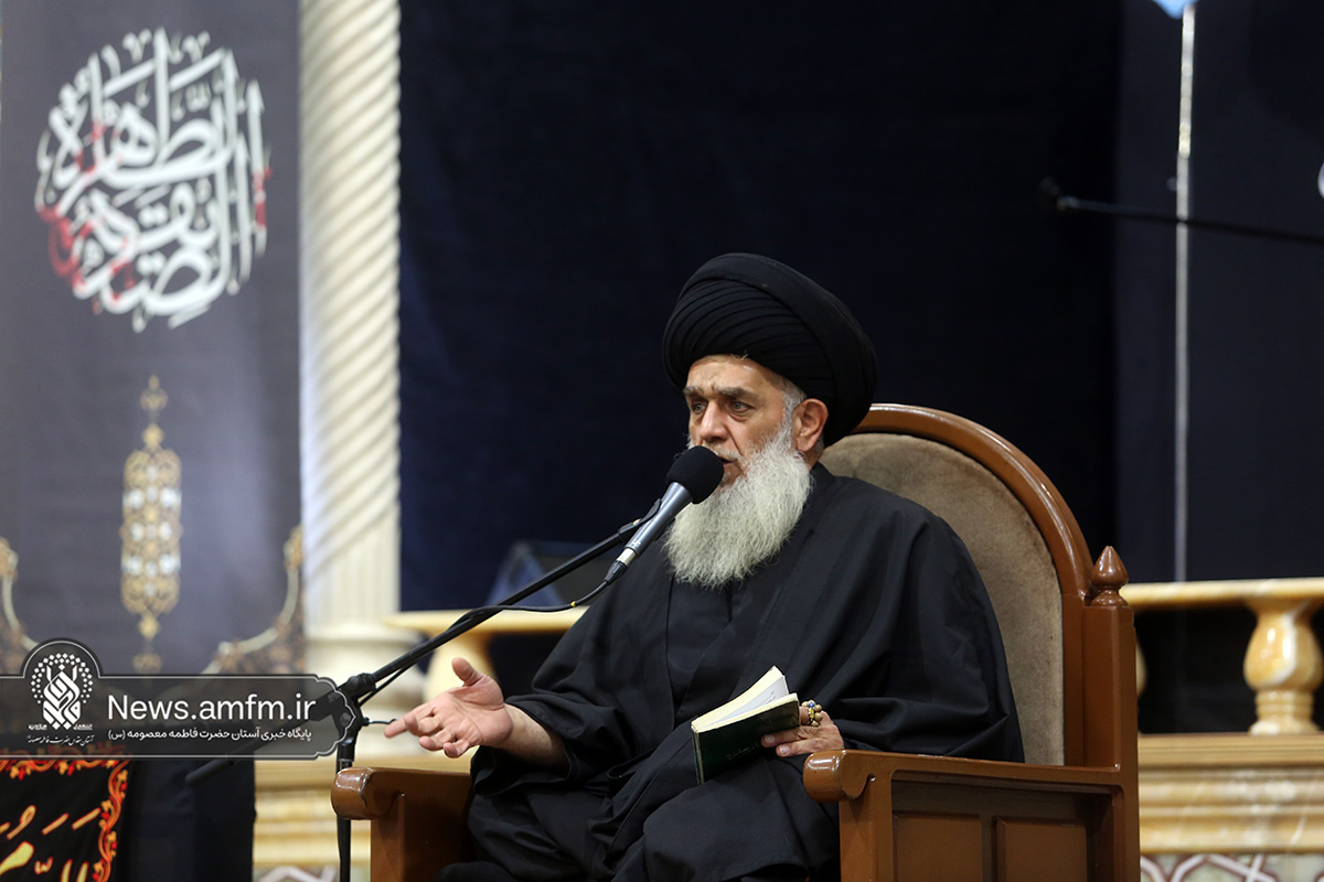 جانبازان و خانواده‌های آنان الگوهای عملی وفاداری و ایثار هستند