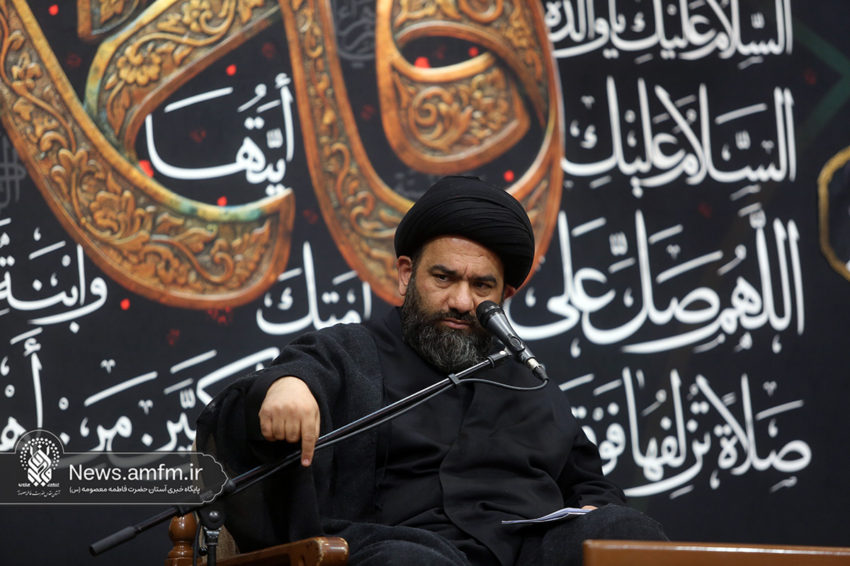 تهدیدهای دشمن مانند مجسمه‌های بادی توخالی است