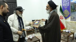 تجلیل از مالک اشتر سینمای ایران با اعطای نشان فاطمی و خادمی حرم بانوی کرامت