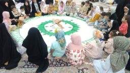 انس کودکان با قران کریم در محفل کودکانه «نغمه‌های نور»