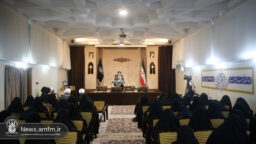 گردهمایی پاسخگویان دفاتر رهبری در سراسر کشور در حرم بانوی کرامت