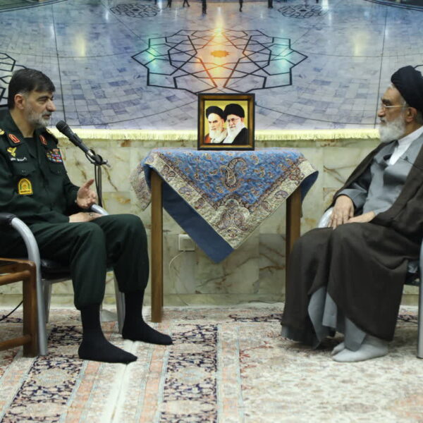 دیدار فرمانده انتظامی کشور با آیت‌الله سعیدی