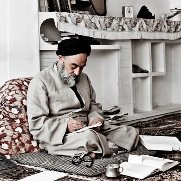 علامه طباطبایی فقیهی فیلسوف با سیره مستمر کتابخوانی