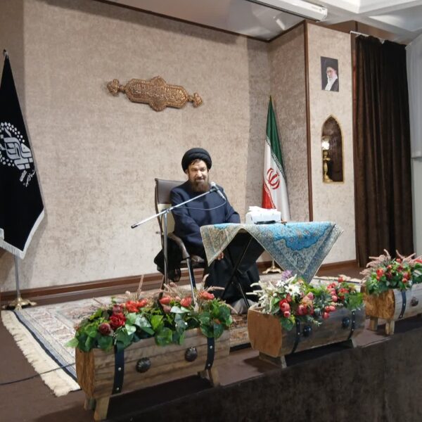 حضرت زهرا در دفاع از ولایت برای تمام بشریت ؛ حتی امام زمان الگو است