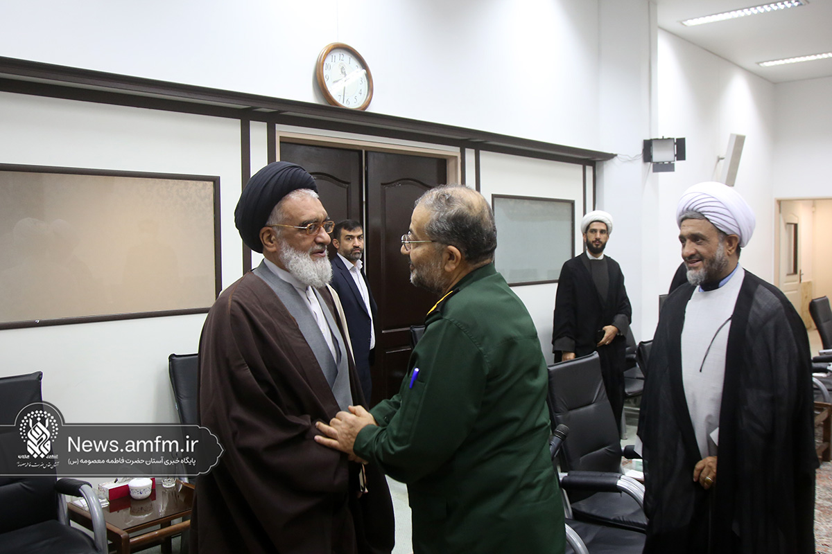 دیدار رئیس سازمان بسیج مستضعفین با تولیت حرم حضرت فاطمه معصومه (س)