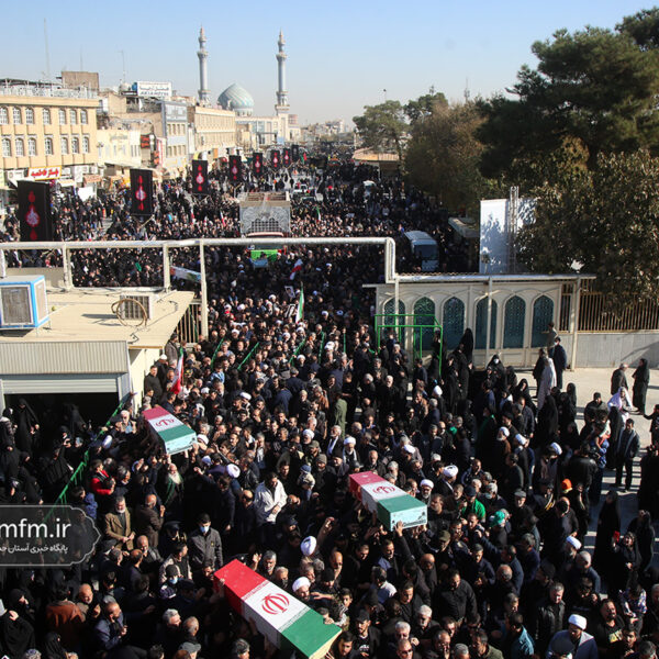 دسته عزاداری خادمین حرم حضرت معصومه (س)و تشییع شهدای گمنام