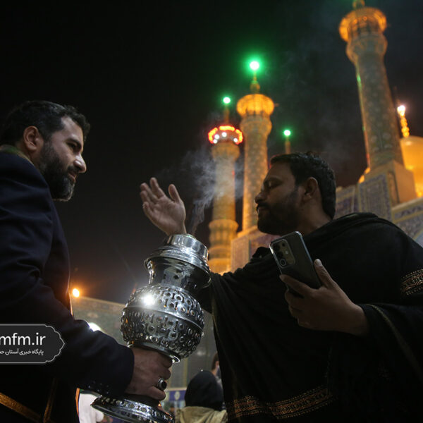 حال و هوای حرم حضرت معصومه (س) در شام شهادت ام‌ابیها، حضرت زهرا (س)