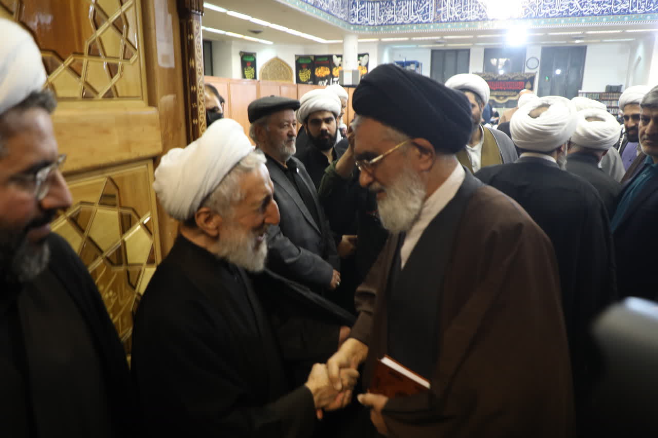 حضور آیت‌الله سعیدی در مراسم ترحیم فرزند آیت‌الله صدیقی در قم