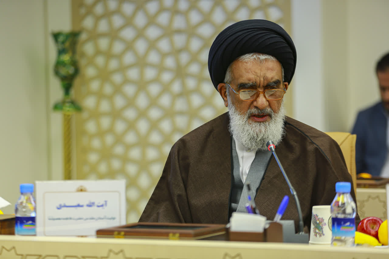 بقاع متبرکه باید مواضع روشن و به‌روز در رویدادهای جهان داشته باشند