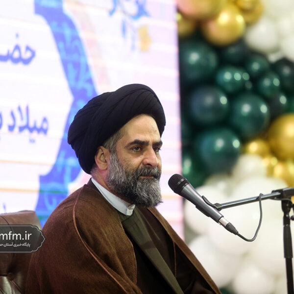 اسلام زن را مبدا تحول در عالم خلقت می‌داند