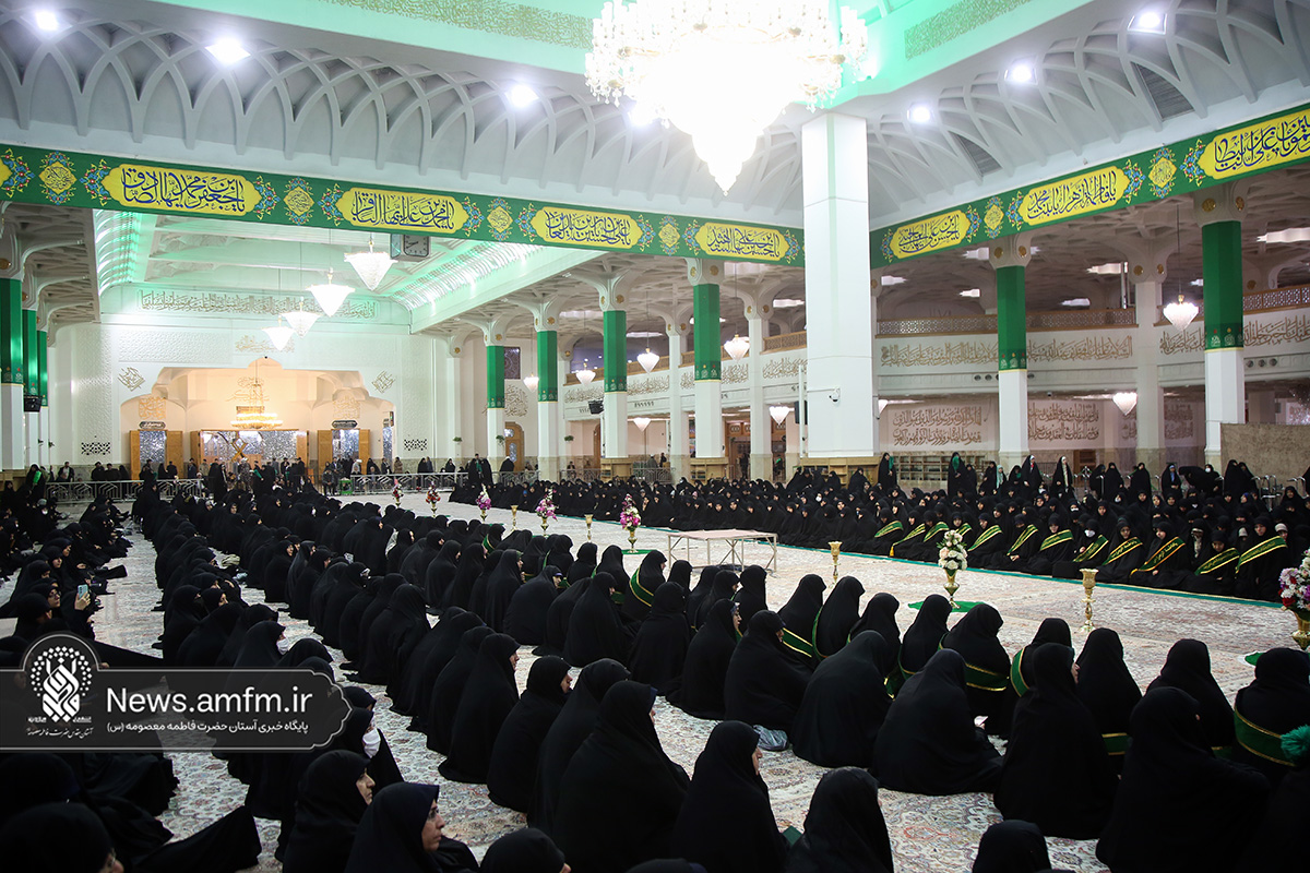 خطبه‌خوانی خدام خواهر حرم بانوی کرامت به‌مناسبت روز زن