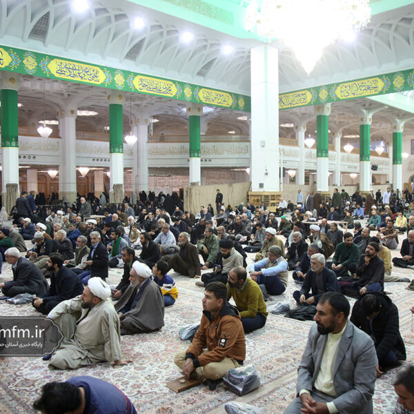 جشن ظهر میلاد حضرت فاطمه زهرا (س) در حرم بانوی کرامت