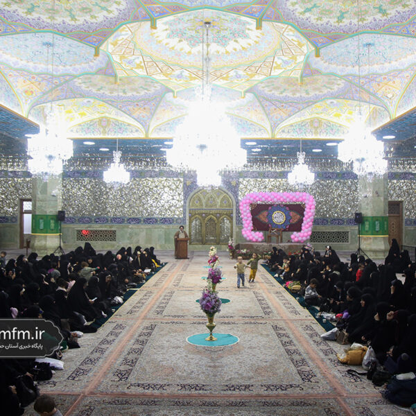 ویژه‌برنامه «شکوه مادری» در حرم حضرت معصومه (س)