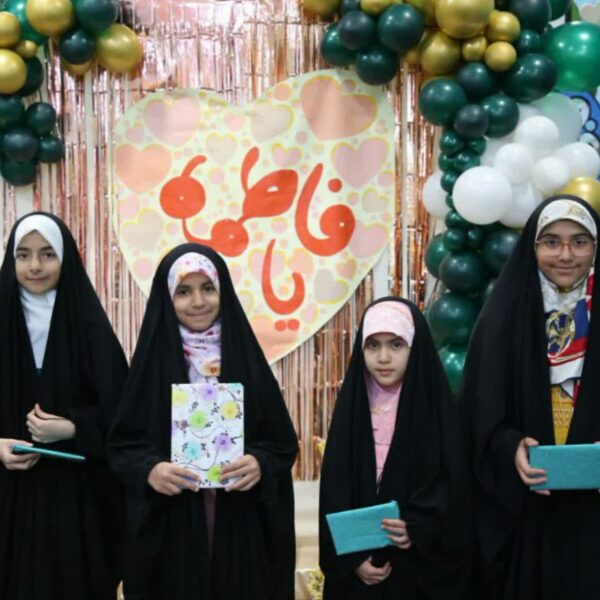 برگزاری حلقه‌های کتاب‌خوانی ویژه کودکان و خردسالان در حرم بانوی کرامت