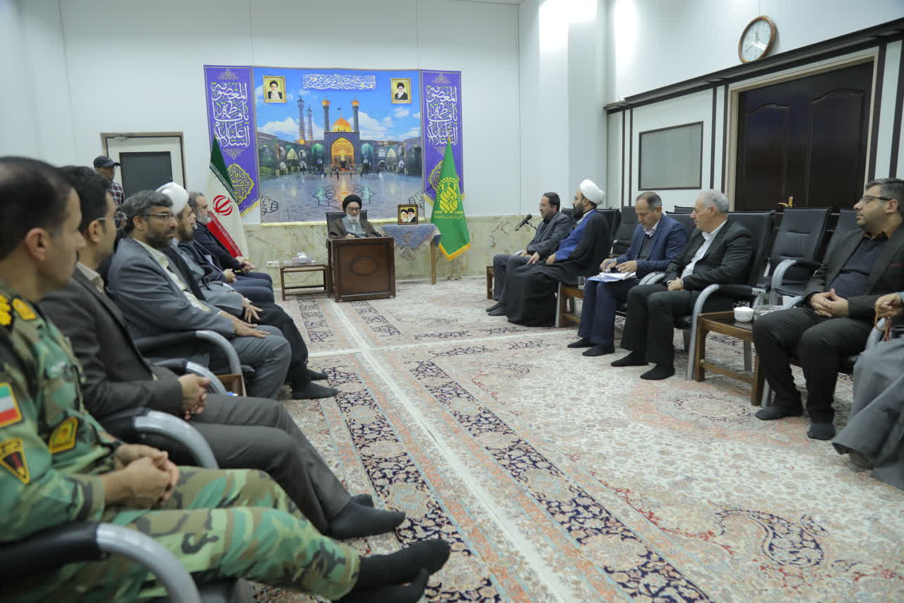 همه امور در جمهوری اسلامی باید بر پایه فقه و شرع مقدس سامان یابد همه امور در جمهوری اسلامی باید بر پایه فقه و شرع مقدس سامان یابد