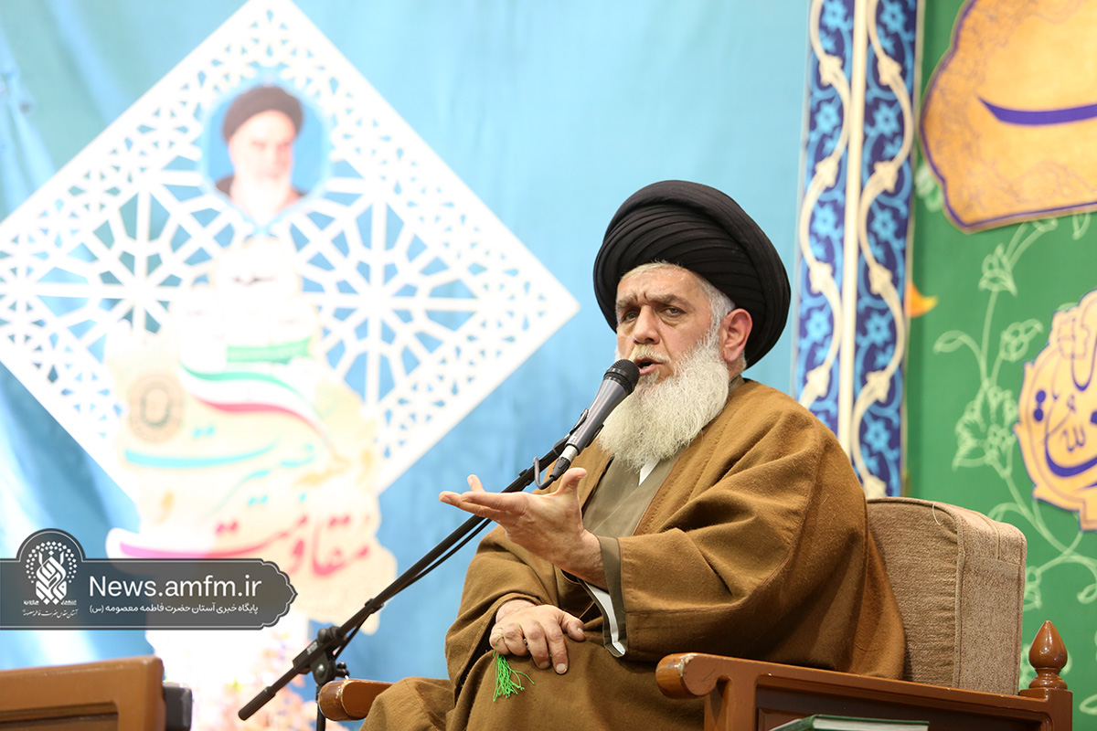عدم استجابت دعا از آثار سبک شمردن نماز است