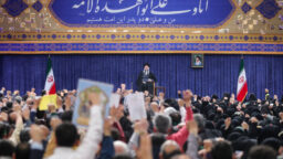 در مقابل جنگ نرم دشمن بی‌تفاوت نباشیم/ با همراهی مردم دشمن را به زانو در می‌آوریم