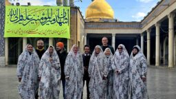 حضور ۱۷ گروه گردشگری خارجی در حرم بانوی کرامت در ایام میلاد امیرالمؤمنین(ع)+ تصاویر