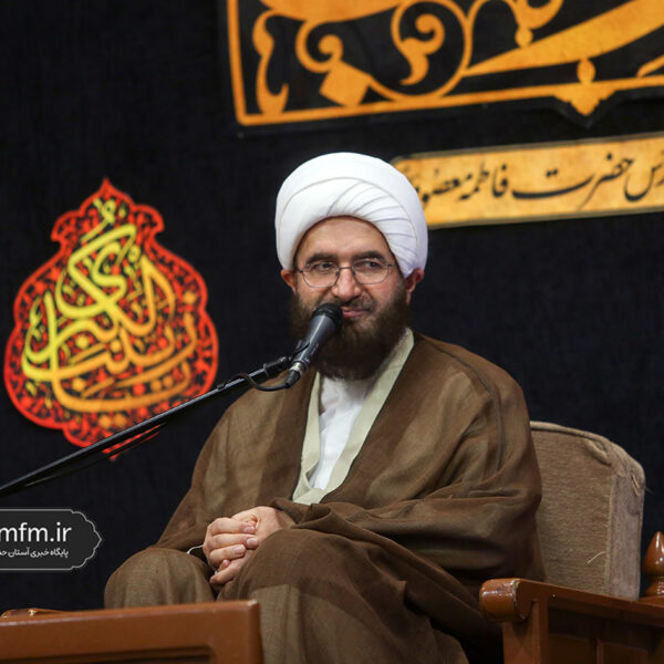 حضرت زینب(س) واسطه فیض علوم علوی به جامعه بانوان بودند