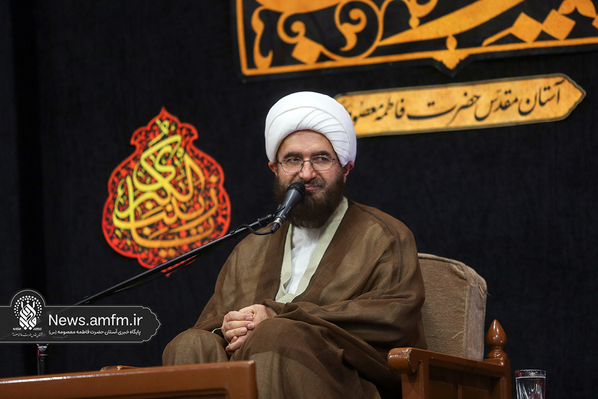 حضرت زینب(س) واسطه فیض علوم علوی به جامعه بانوان بودند