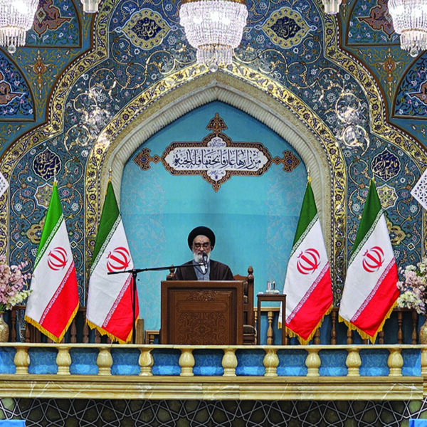 قوه قضاییه آشوبگران را معرفی و مجازات کند/ دولت و مسئولین قدردان مردم ولایت‌مدار باشند