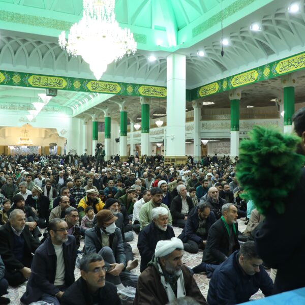جشن شب میلاد امام حسین(ع) در حرم مطهر بانوی کرامت
