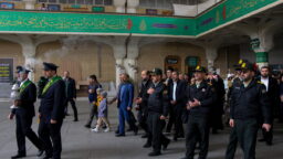 تشرف جمعی از جانبازان اغتشاشات در خراسان رضوی به زیارت حرم بانوی کرامت