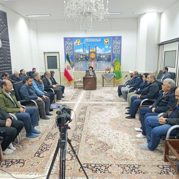 ملت ایران هرگز از تبعیت رهبر الهی خود دست نمی‌کشد