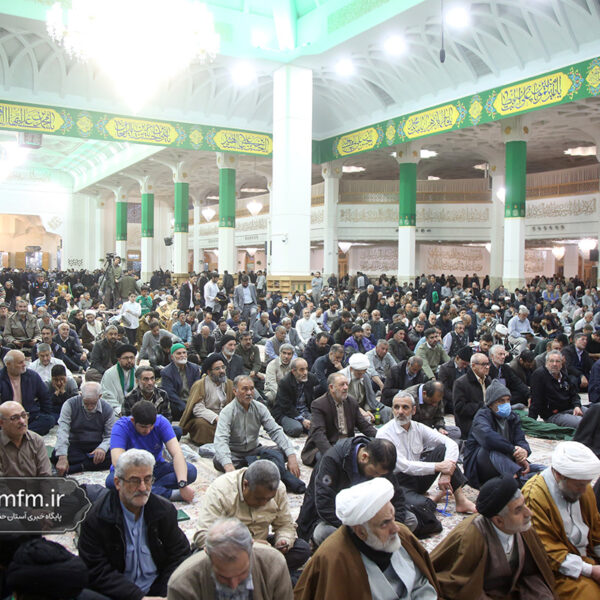 مراسم گرامیداشت شهدای اغتشاشات اخیر در حرم بانوی کرامت