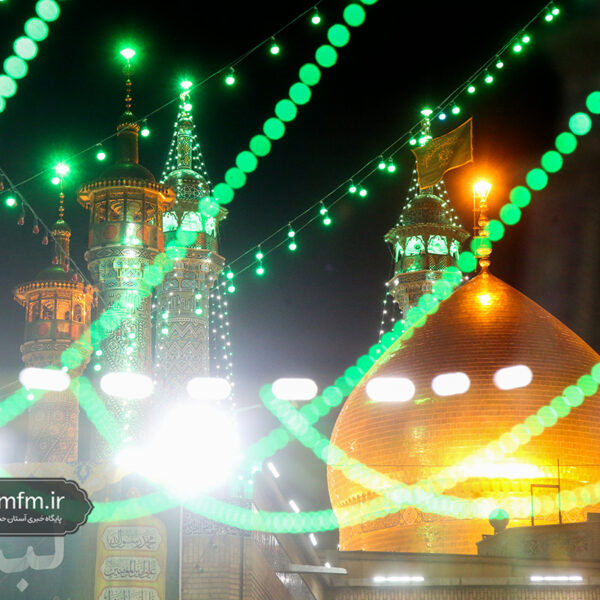 حرم حضرت معصومه (س)در شب میلاد امام زمان(عج) چراغان شد