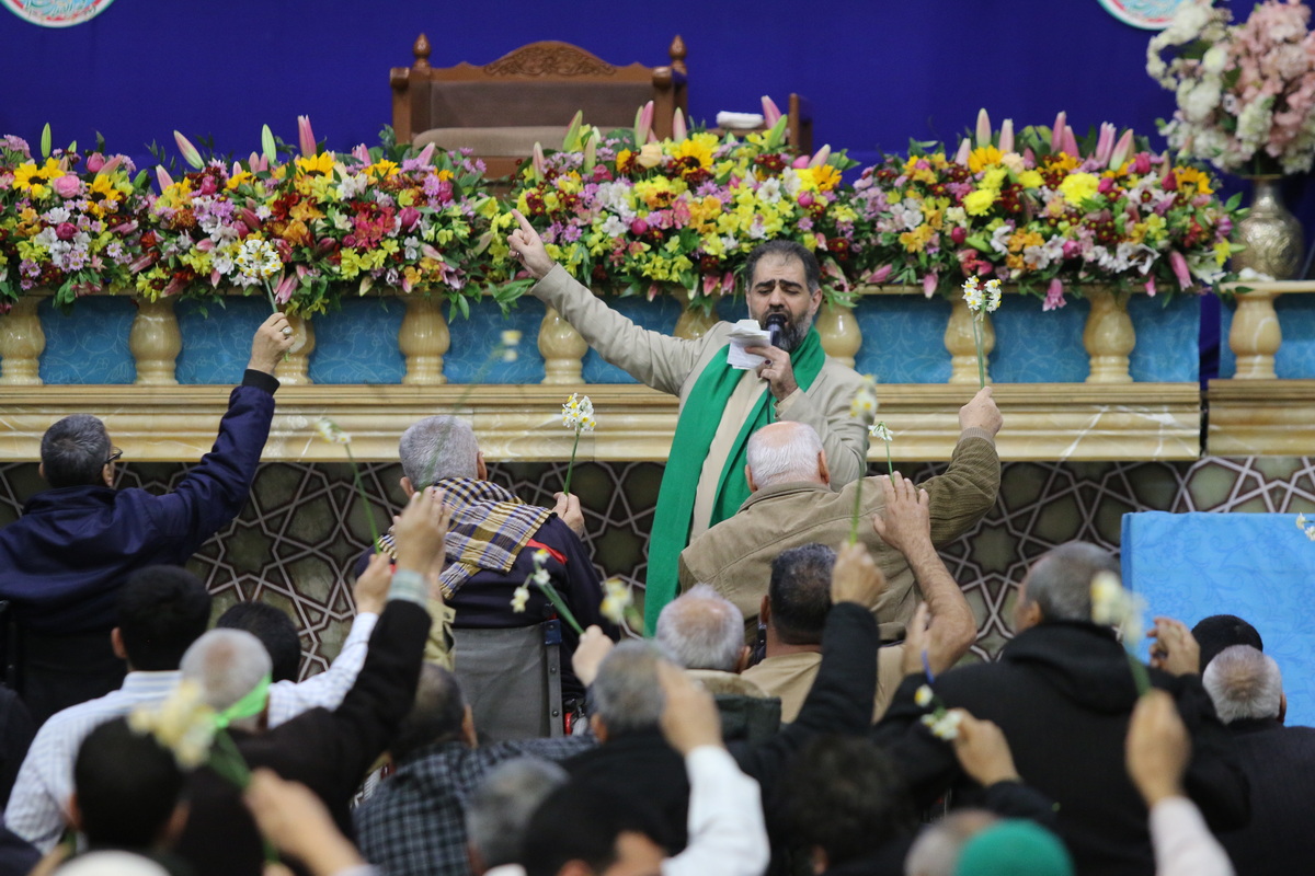 برپایی جشن شب میلاد امام زمان(عج) در حرم بانوی کرامت