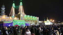 خدمت‌رسانی ایستگاه های صلواتی حرم بانوی کرامت در شب نیمه شعبان