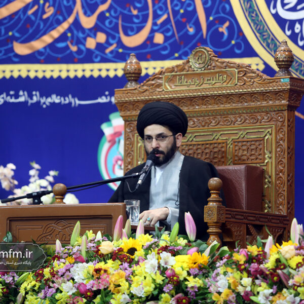 جامعه‌ای که اولویت‌هایش را گم کند، سیلی دشمن را خواهد خورد